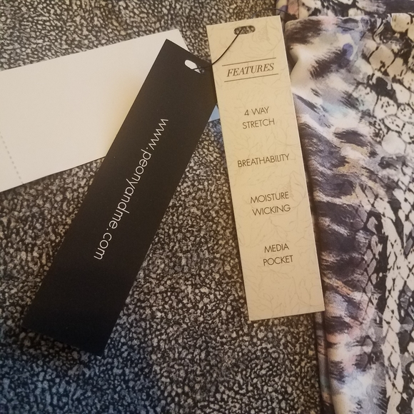 NWT Peony & Me snake/animal Cloud Dancer leggings - Picture 9 of 11